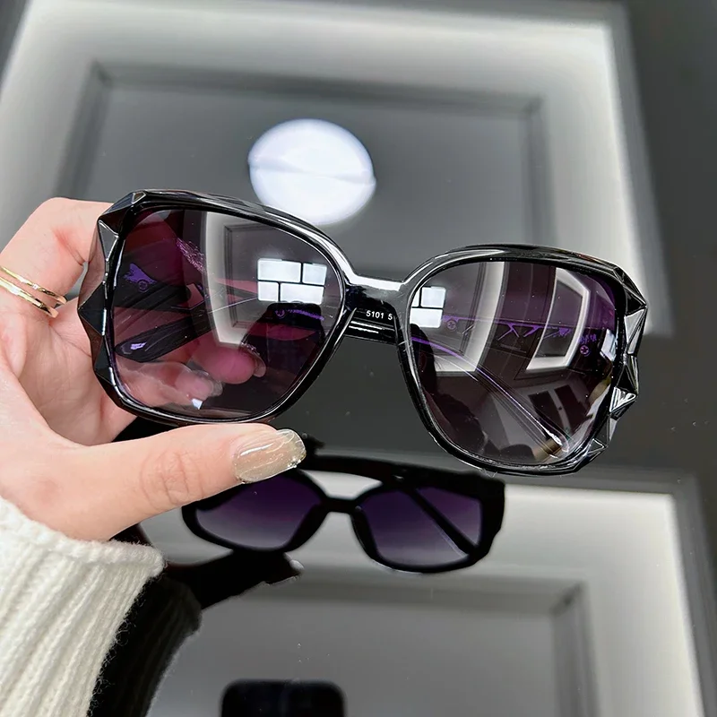 Designer Sunglasses - Vintage oversized zonnebrillen voor dames, merk,