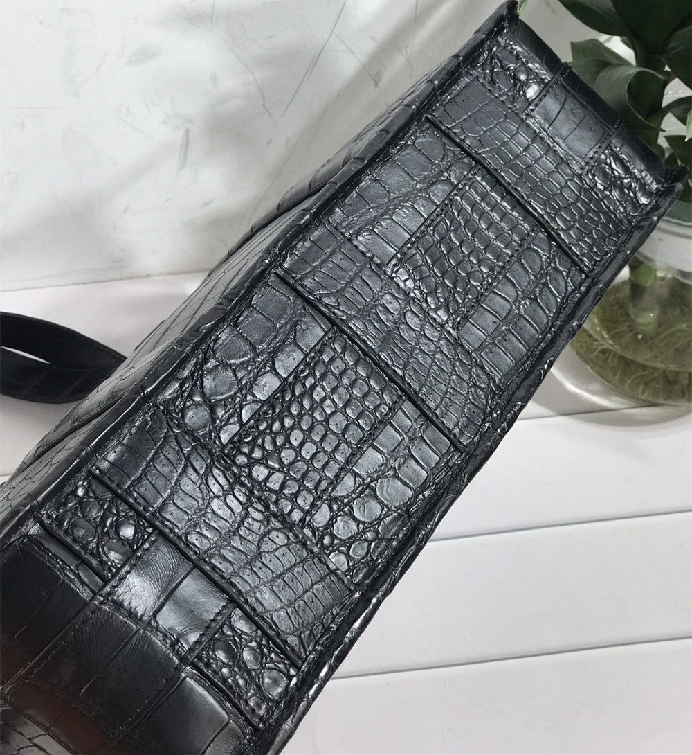 Nieuwe laptoptas van krokodill - Leather Briefcase recensie en prijs